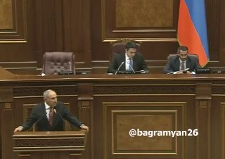 Пашинян заявил о необходимости новой революции в Армении после выборов в Гаваре