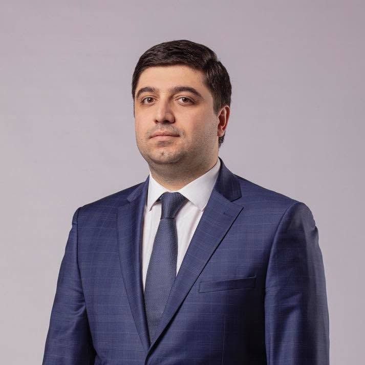 Депутат Вагаршак Акобян покидает парламент ради работы в частном секторе — заявление передано в ЦИК