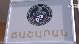 Министр обороны Армении Сурен Папикян открывает столовую для курсантов в Гаваре