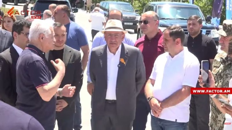 Никол Пашинян посетил выставку военной промышленности в Ереване