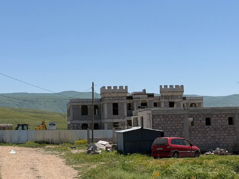 В селе Зар Котайкской области одновременно строят школу и детский сад