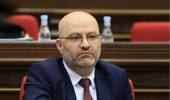 Губернатор Ширака Давид Арушанян отказался от депутатского мандата: что известно
