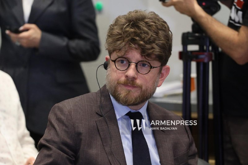 Посол Франции Оливье Декотиньи: ЕС поддерживает Армению в вопросах экспорта и логистики