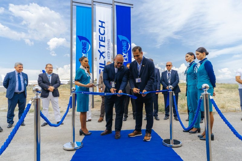 FLYONE ARMENIA представила новые Airbus A320 и A321 в Звартноце: открытие центра техобслуживания «Сил Техникс»
