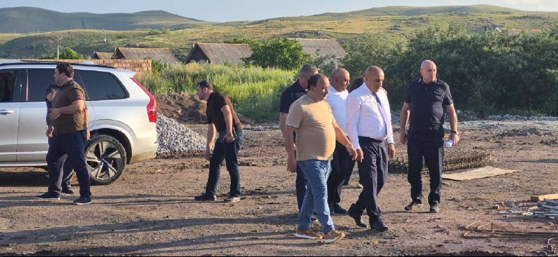Делегация Фонда территориального развития Армении посетила Ширакскую область в рамках программы «300 школ, 500 детских садов»