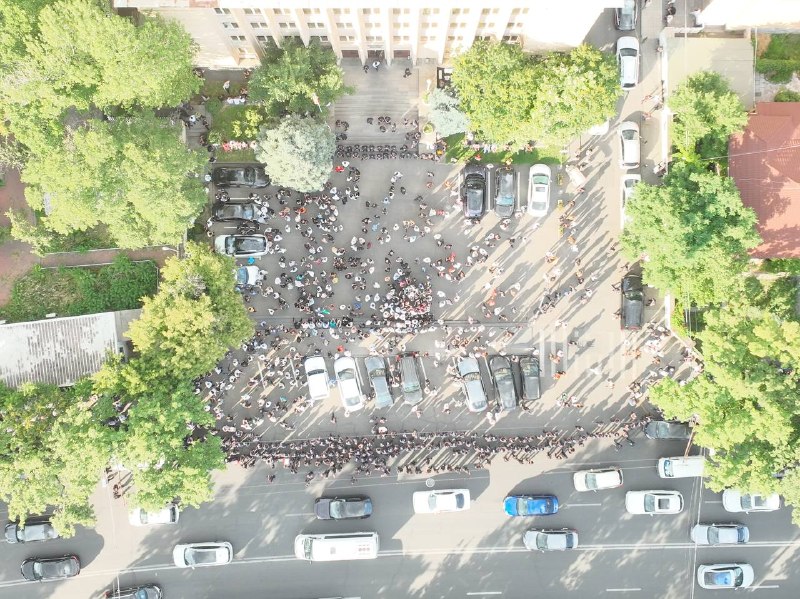 В Гаваре оппозиционный митинг собрал менее 200 человек — видео с высоты